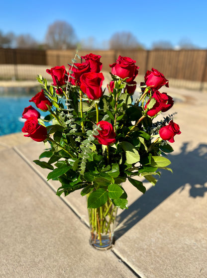 2 DOZEN LUX ROSE ARRANGEMENT