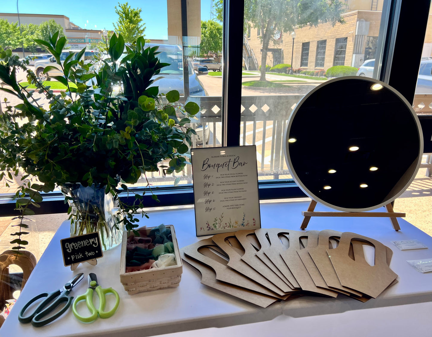 BOUQUET BAR