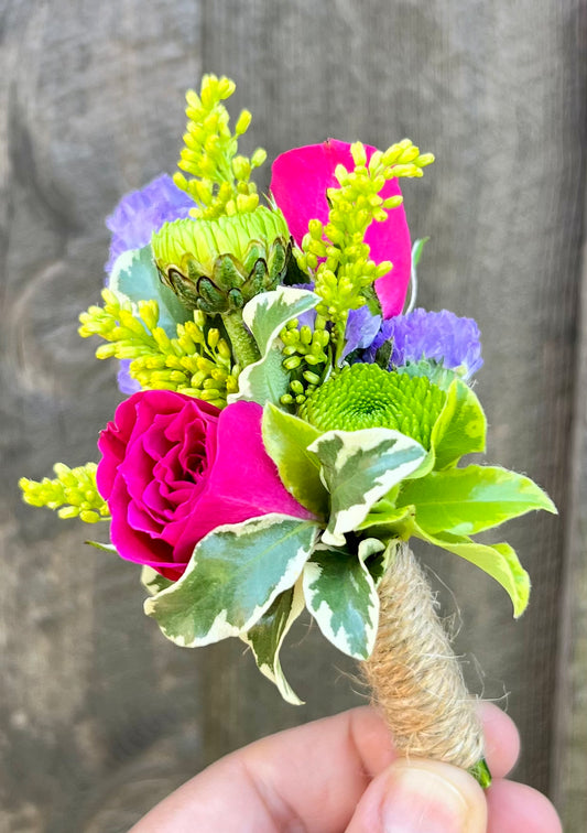 WILD FLOWER BOUTONNIERE