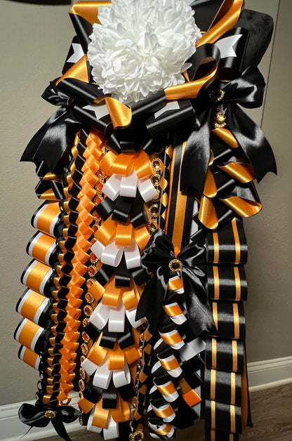 Black, Gold & White Mum