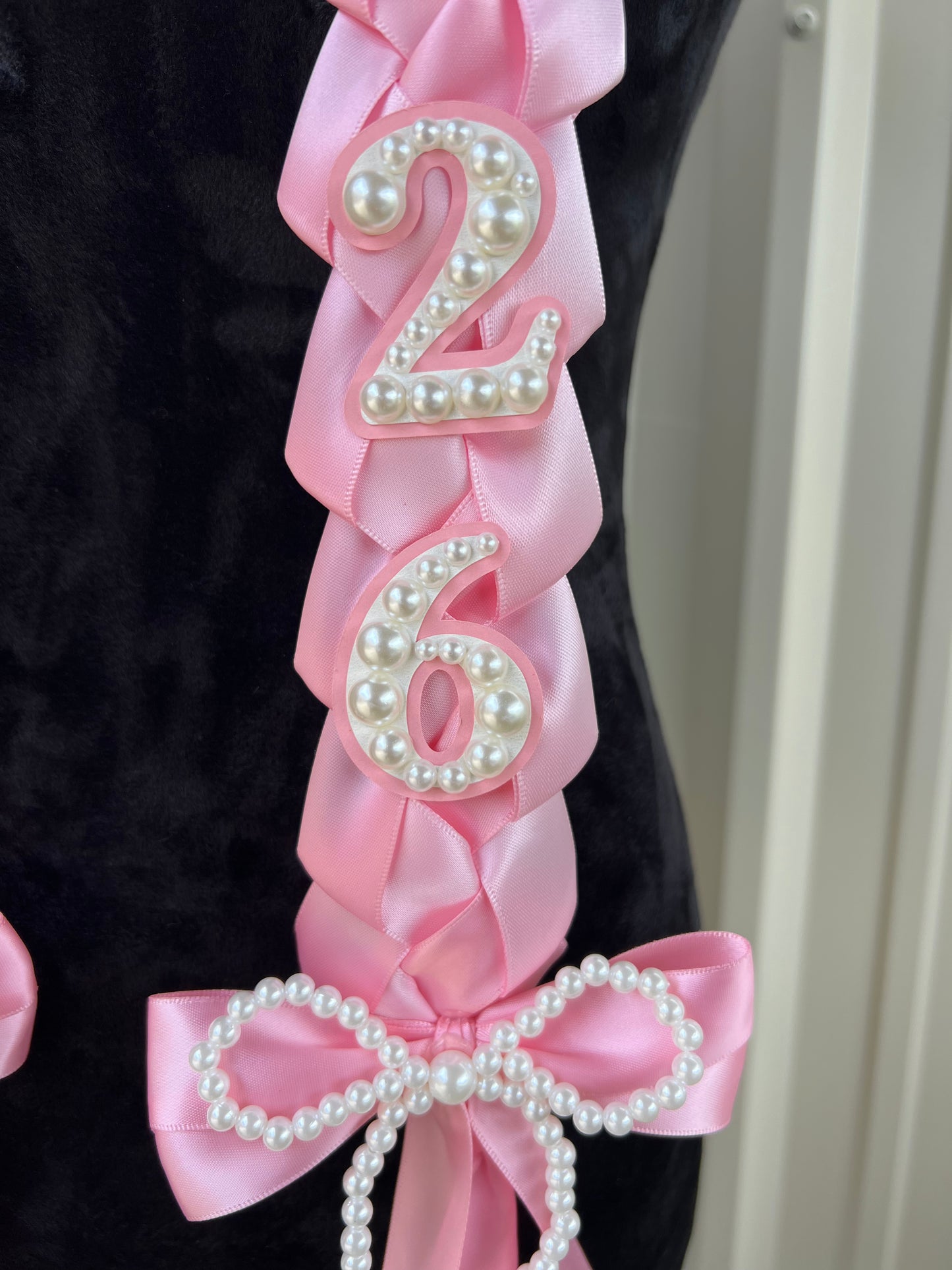 COQUETTE STYLE RIBBON LEI
